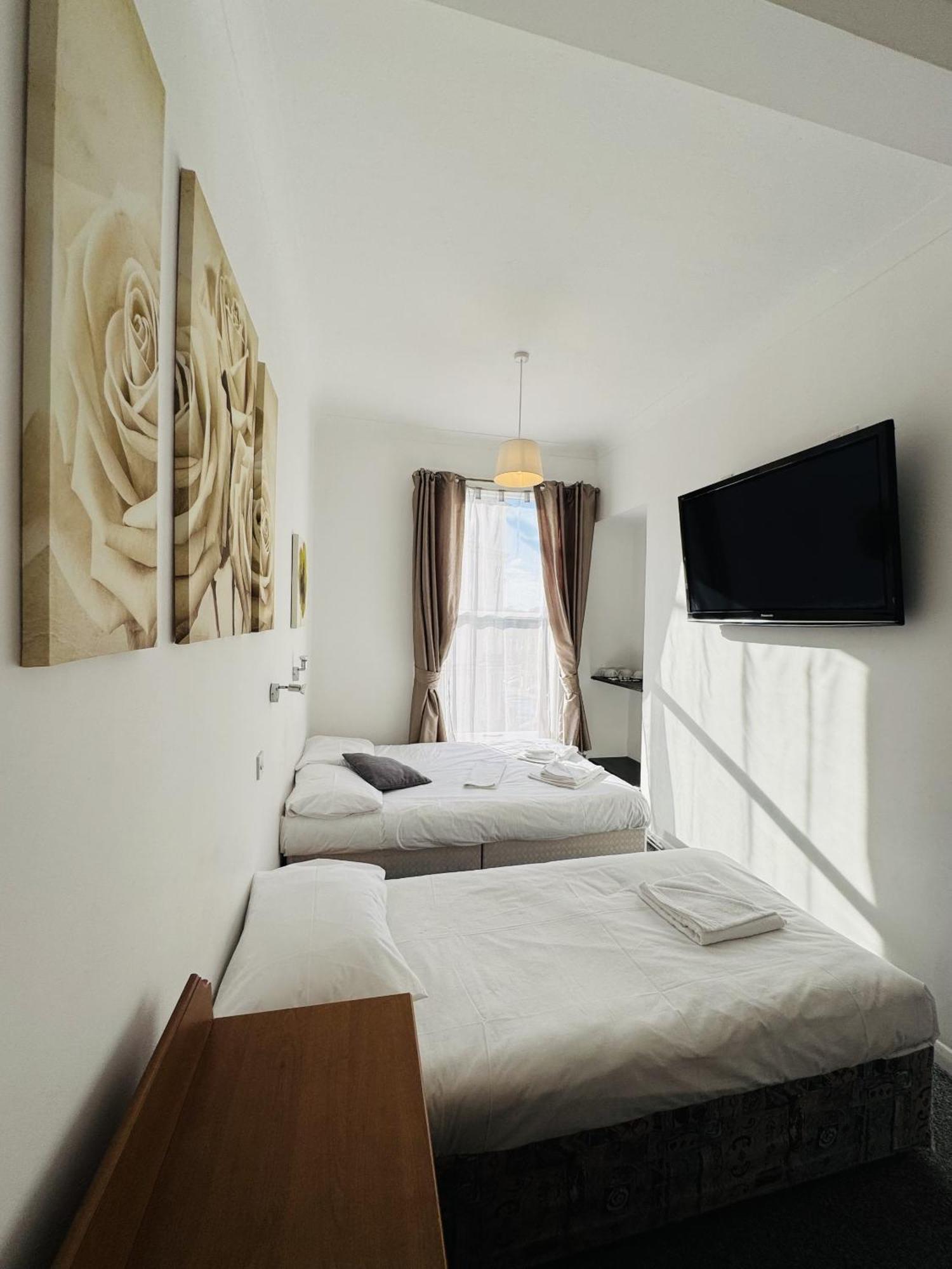 Carlton Court Hotel Eastbourne Cameră foto