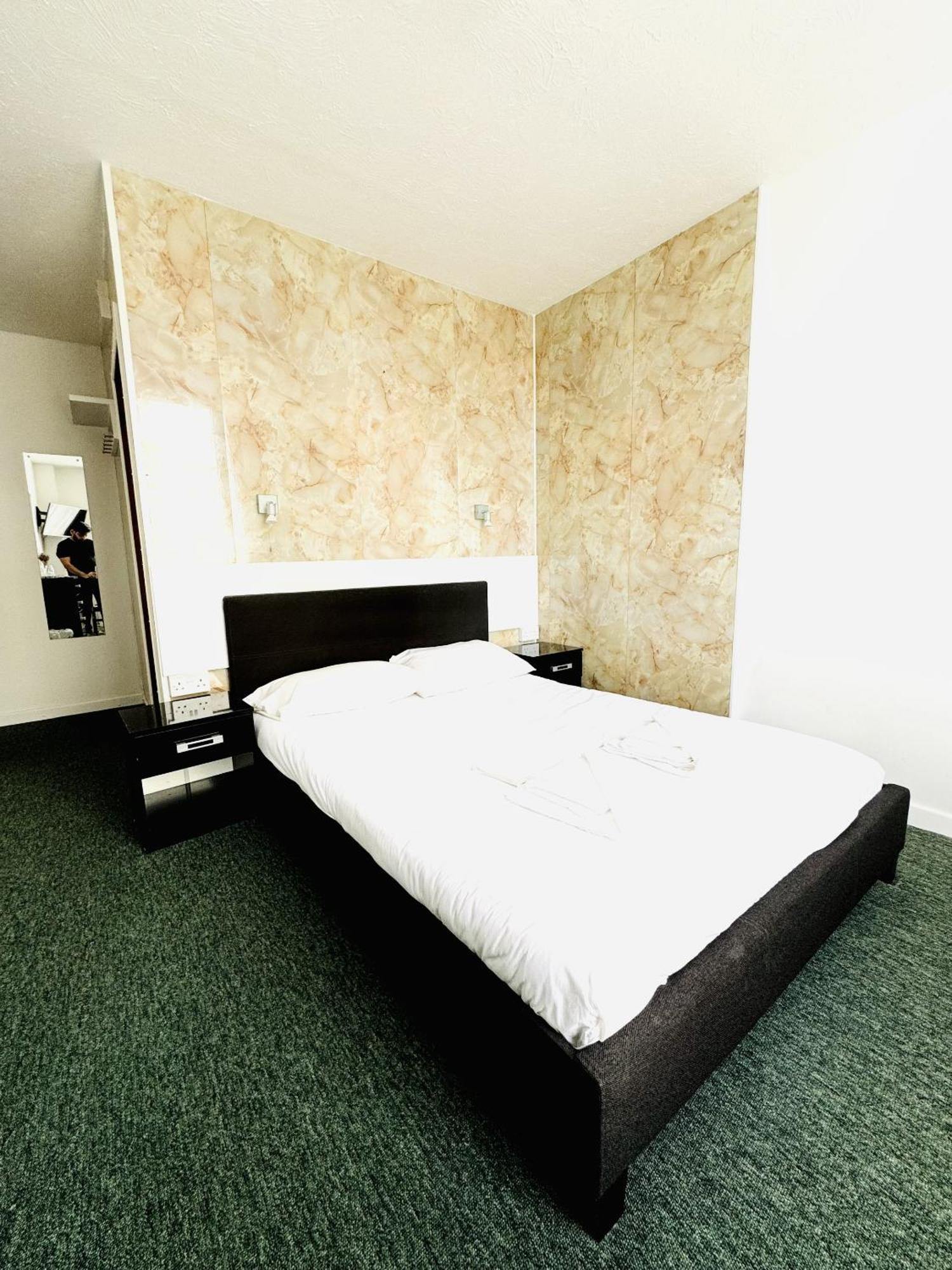 Carlton Court Hotel Eastbourne Cameră foto