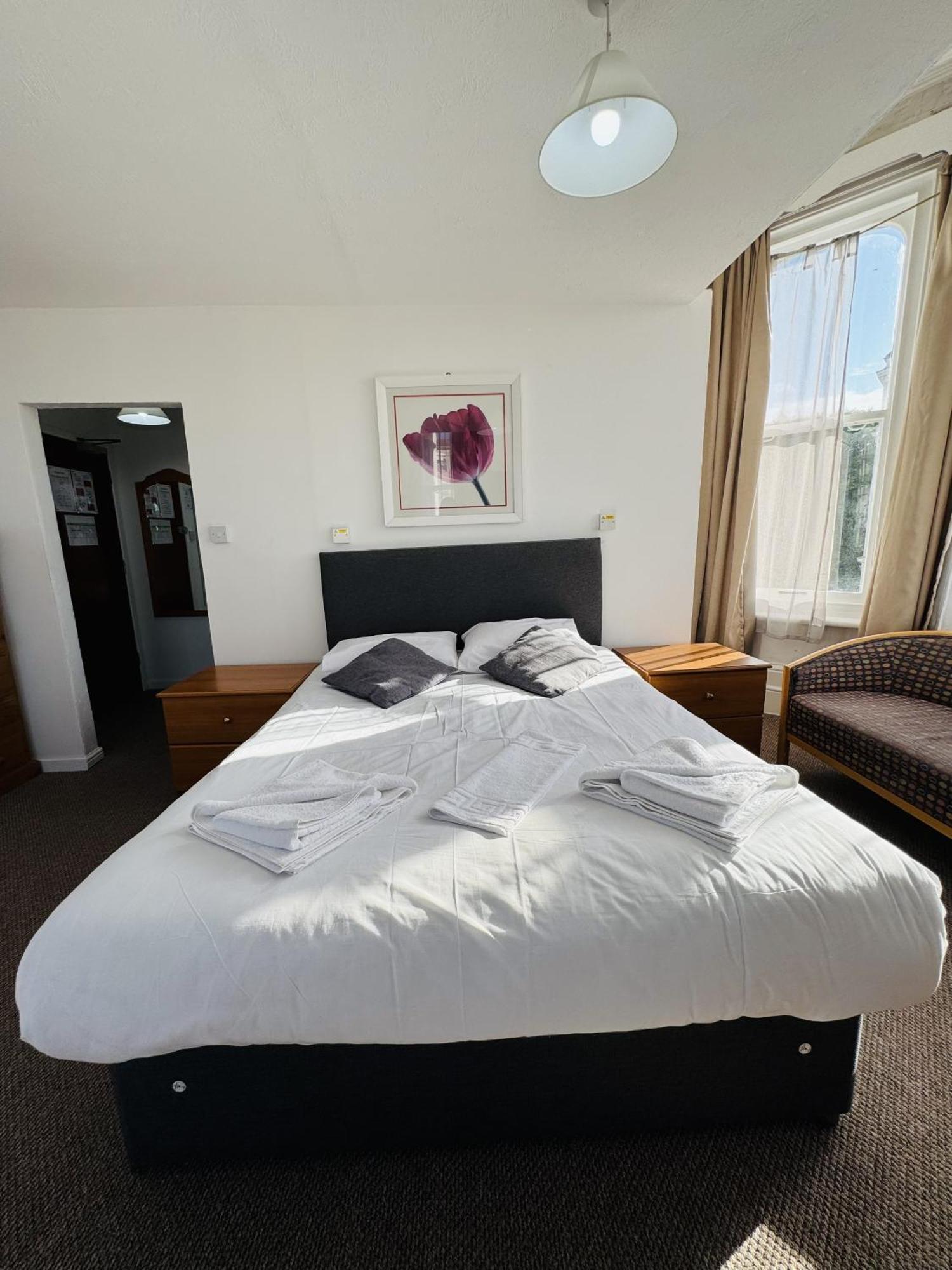 Carlton Court Hotel Eastbourne Cameră foto